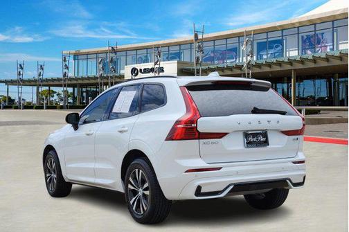 2025 Volvo XC60 B5 Core