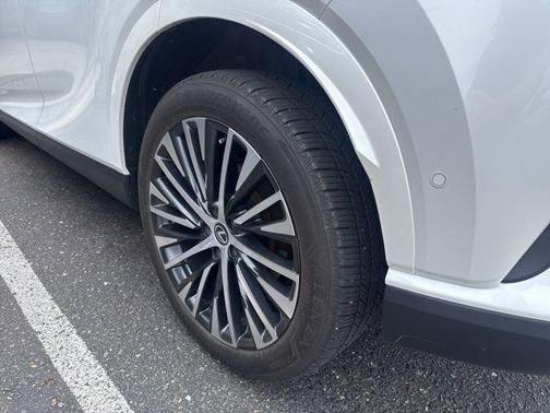 Eminent White Pearl 2024 Lexus RX 350 Premium Plus