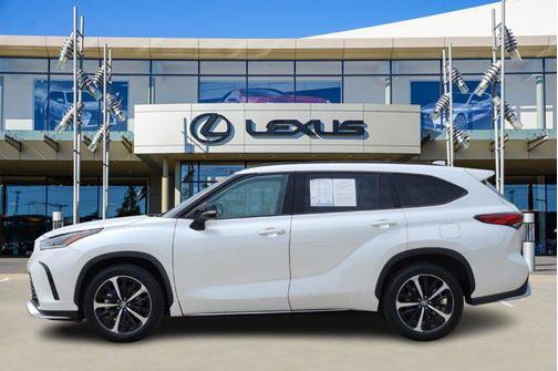 2021 Toyota Highlander XSE
