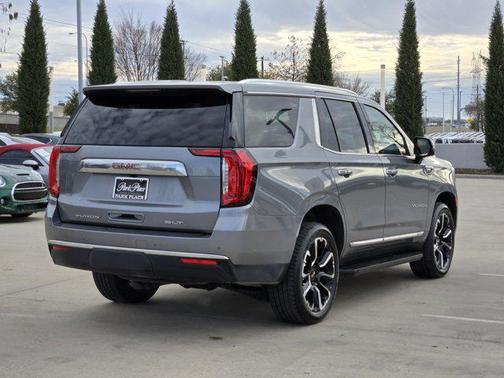 Satin Steel Metallic 2022 GMC Yukon SLT