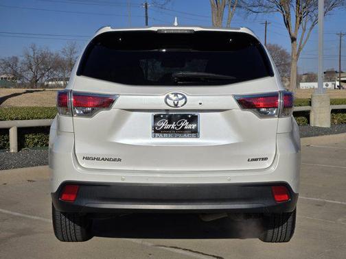 2016 Toyota Highlander Limited Platinum