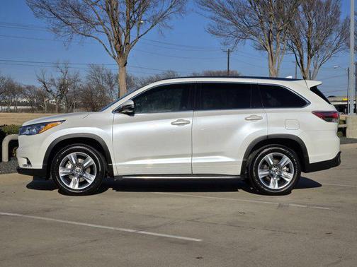 2016 Toyota Highlander Limited Platinum