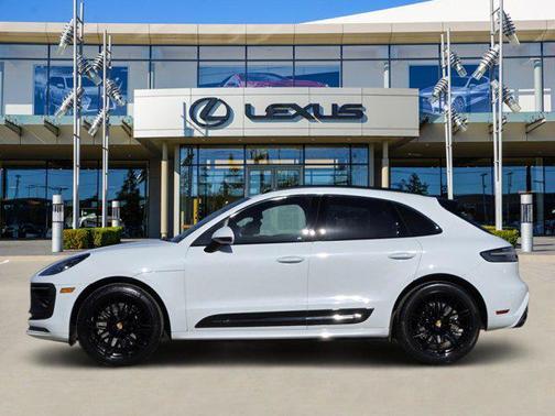 2022 Porsche Macan GTS