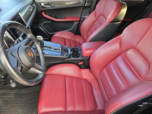 2022 Porsche Macan GTS