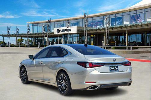 2022 Lexus ES 350 Premium