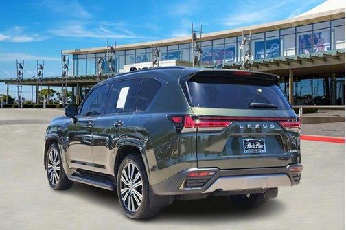 2023 Lexus LX 600 Luxury