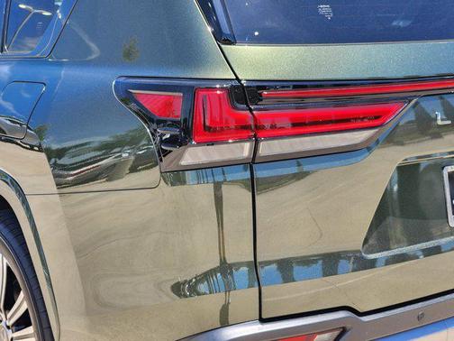 2023 Lexus LX 600 Luxury