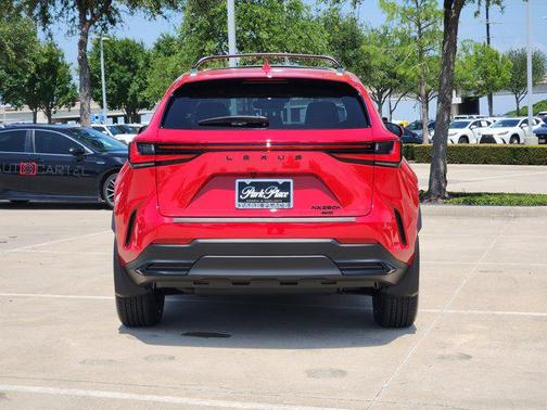 2025 Lexus NX 350h Premium