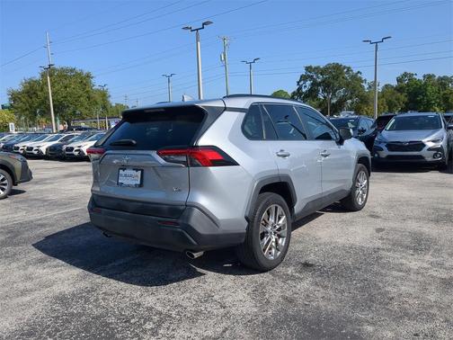 2019 Toyota RAV4 XLE Premium