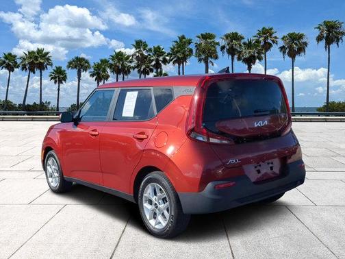 2022 Kia Soul LX