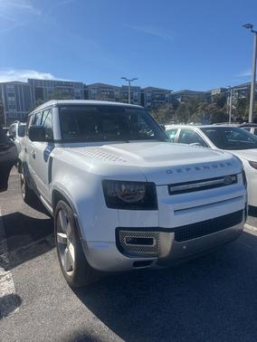 2023 Land Rover Defender First Edition