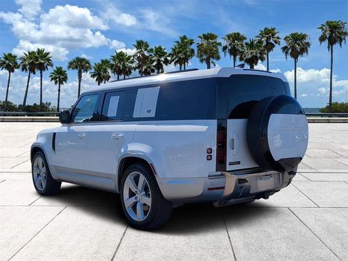 2023 Land Rover Defender First Edition