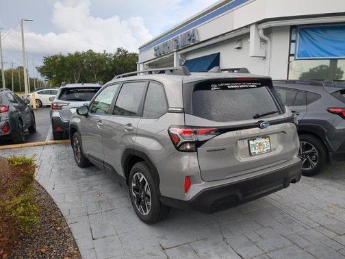 2025 Subaru Forester Premium