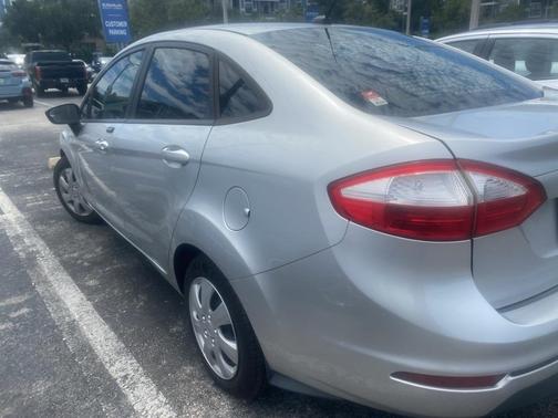 2016 Ford Fiesta S