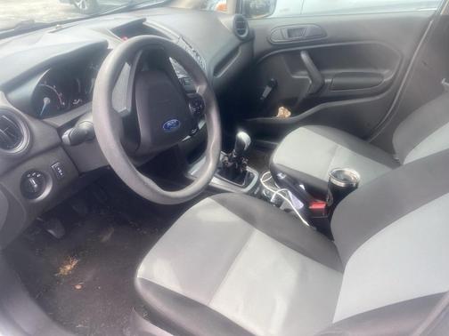 2016 Ford Fiesta S