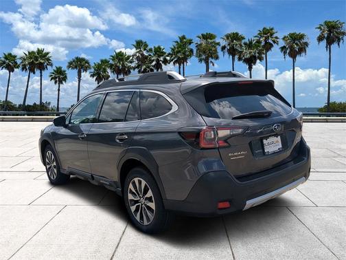 2025 Subaru Outback Touring XT