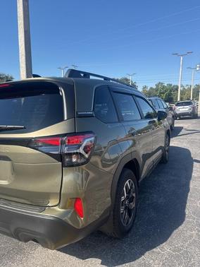 2025 Subaru Forester Premium