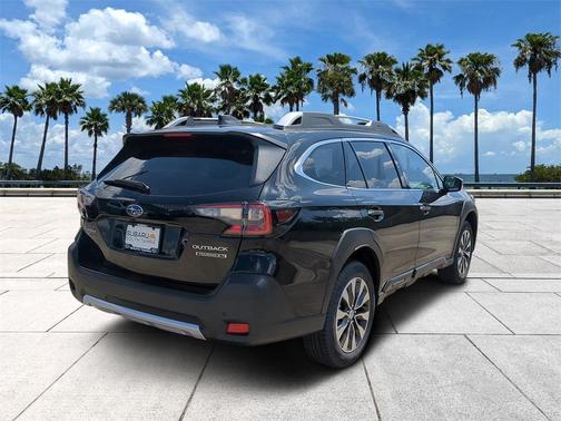 2025 Subaru Outback Touring XT