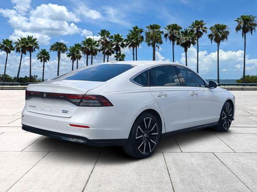 2023 Honda Accord Hybrid Touring