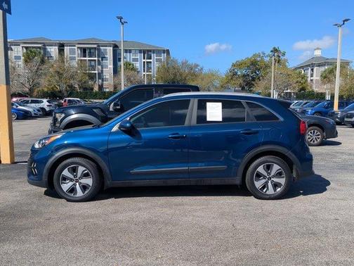2020 Kia Niro LX