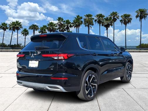 2024 Mitsubishi Outlander SE Black Edition