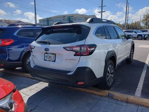 2025 Subaru Outback Premium