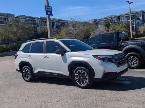 2025 Subaru Forester Premium