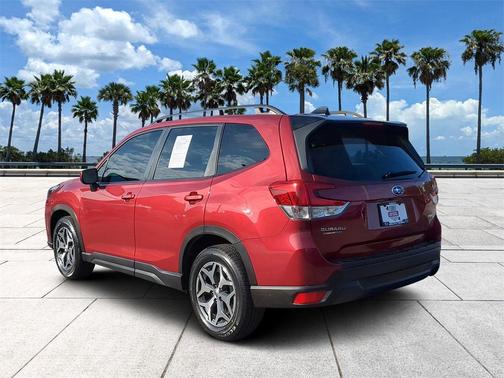 2024 Subaru Forester Premium