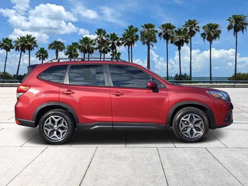 2024 Subaru Forester Premium