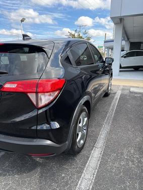 2017 Honda HR-V EX