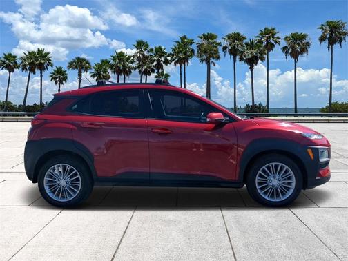2021 Hyundai KONA SEL