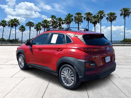 2021 Hyundai KONA SEL