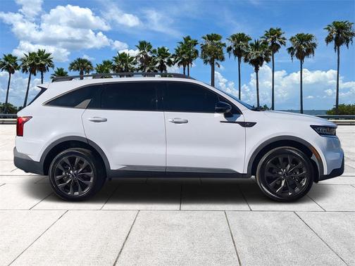 2022 Kia Sorento X-Line EX