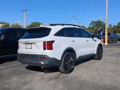 2022 Kia Sorento X-Line EX