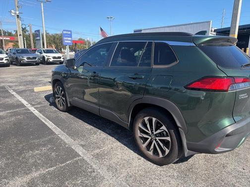 2023 Toyota Corolla Cross XLE