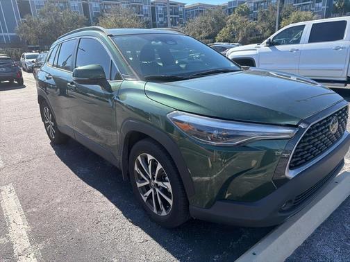 2023 Toyota Corolla Cross XLE