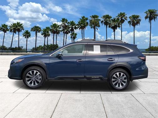 2025 Subaru Outback Touring XT