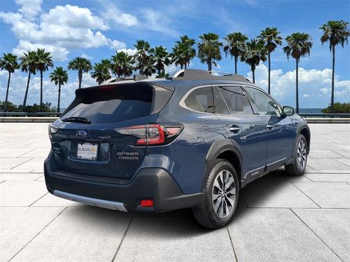 2025 Subaru Outback Touring XT