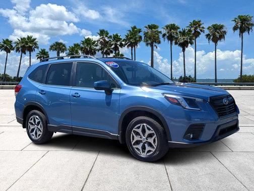 Horizon Blue Pearl 2024 Subaru Forester Premium