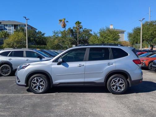 2022 Subaru Forester Premium