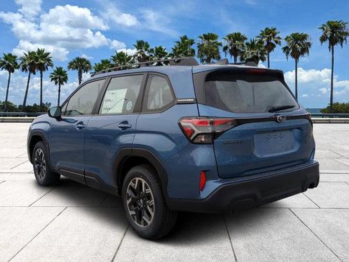 2025 Subaru Forester Base