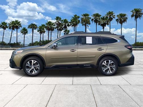 2022 Subaru Outback Touring