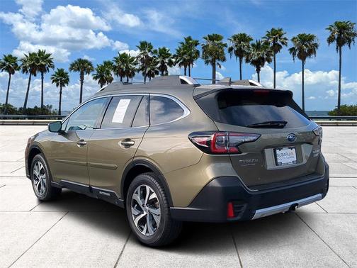 2022 Subaru Outback Touring