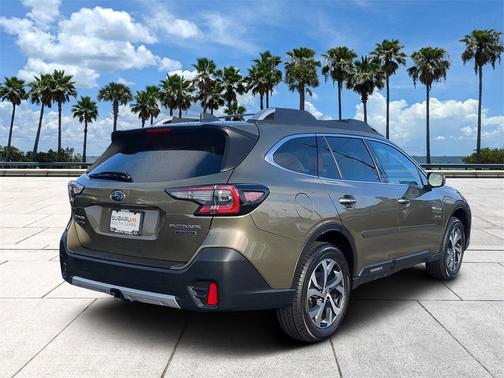2022 Subaru Outback Touring