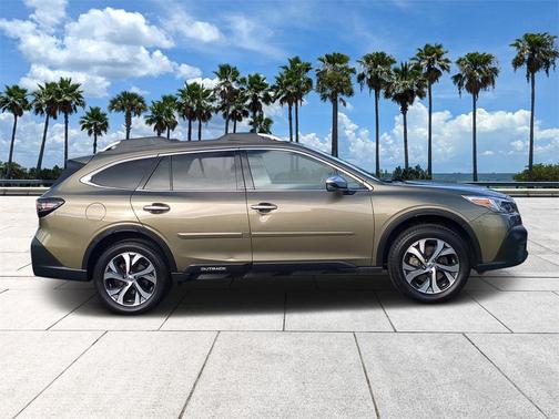 2022 Subaru Outback Touring