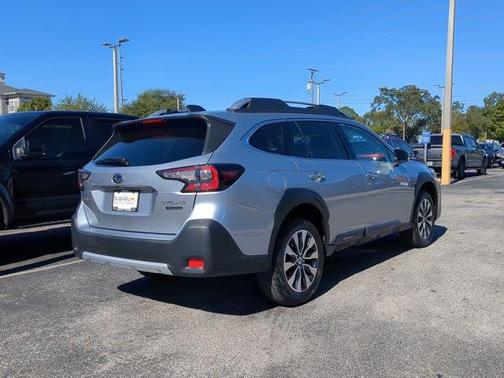 2023 Subaru Outback Touring