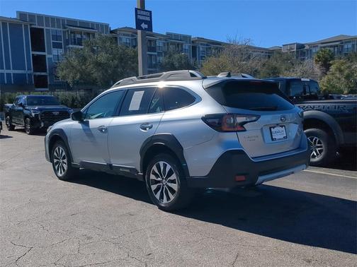 2023 Subaru Outback Touring
