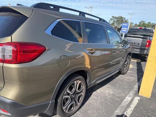 2023 Subaru Ascent Limited 8-Passenger