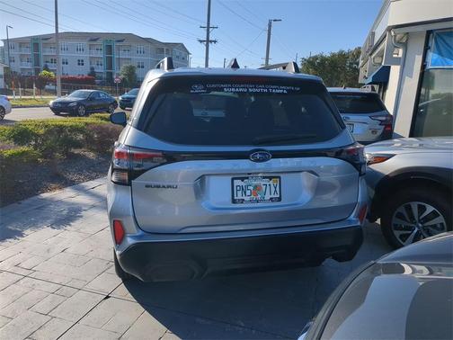 2025 Subaru Forester Premium