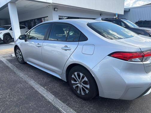 2021 Toyota Corolla Hybrid LE